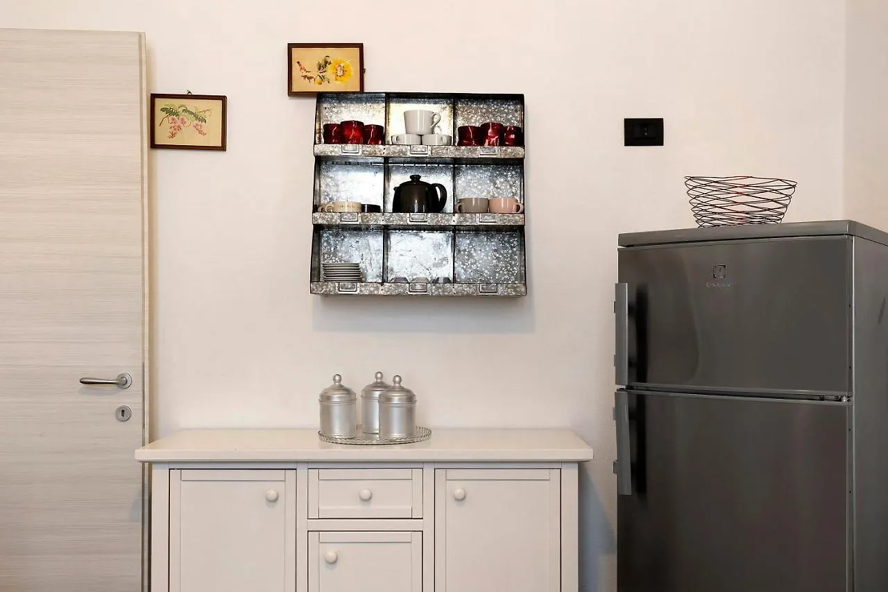 4 Passi Mare Apartment Finale Ligure Italy