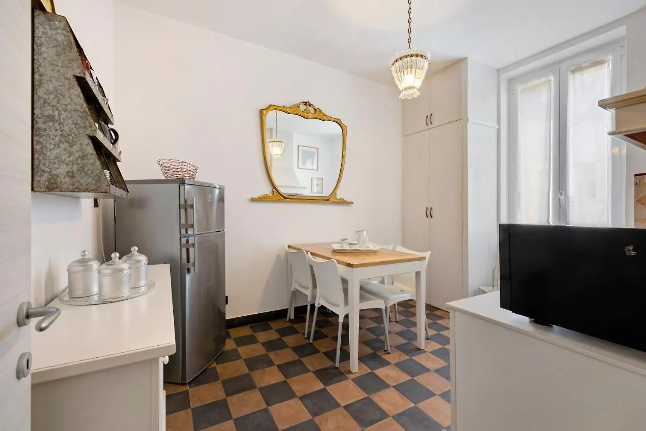 4 Passi Mare Apartment Finale Ligure Italy